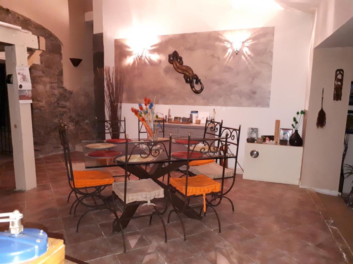 Chez Patricia & Denis Bed and Breakfast Flassans-sur-Issole Εξωτερικό φωτογραφία